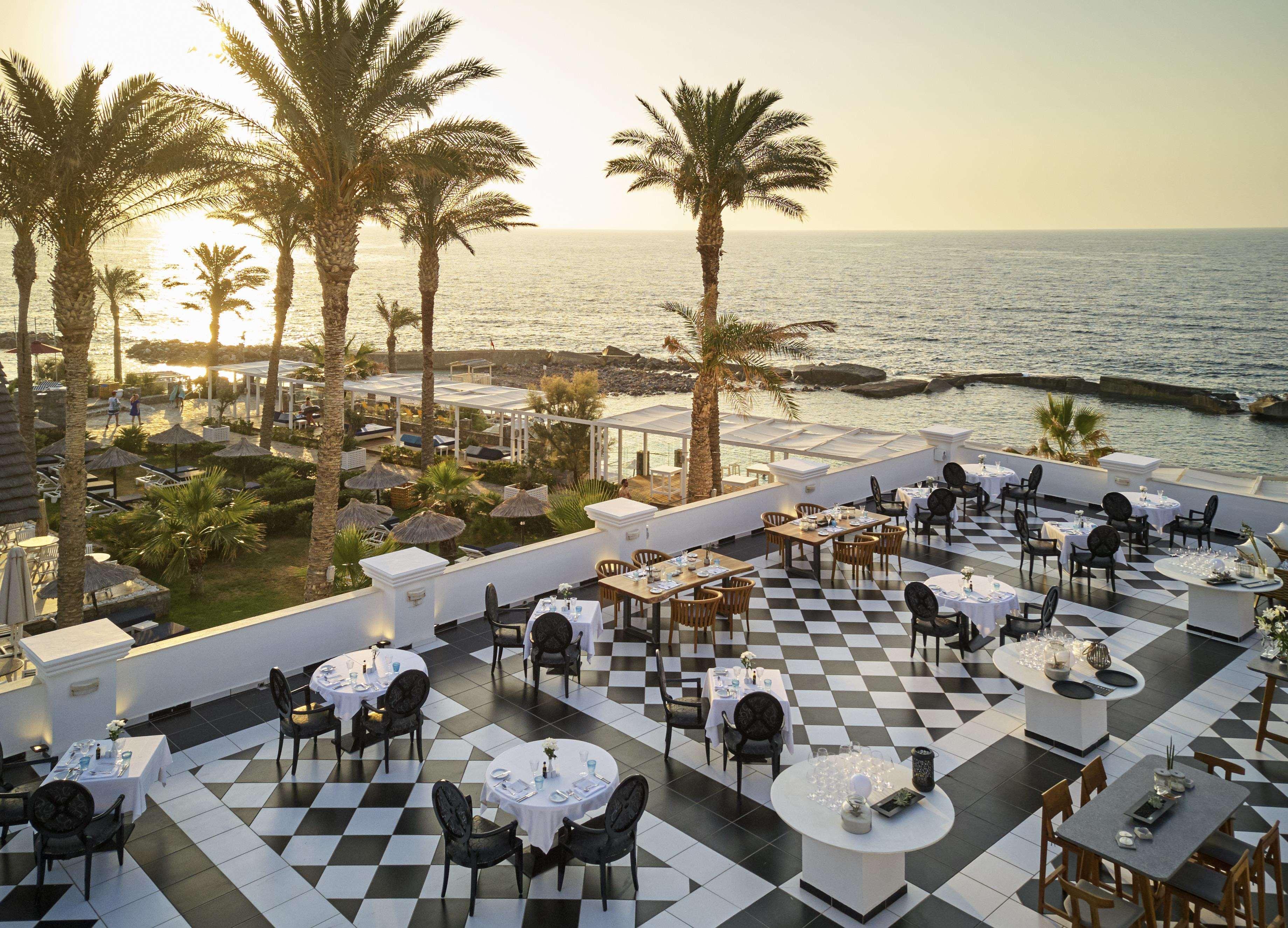 אתר נופש Minos Imperial Luxury &