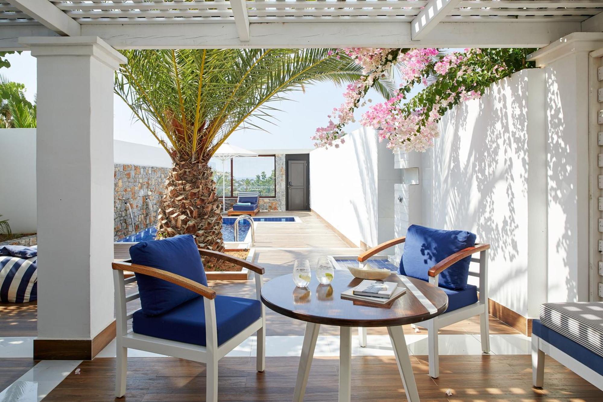 Minos Imperial Luxury & אתר נופש מילאטוס